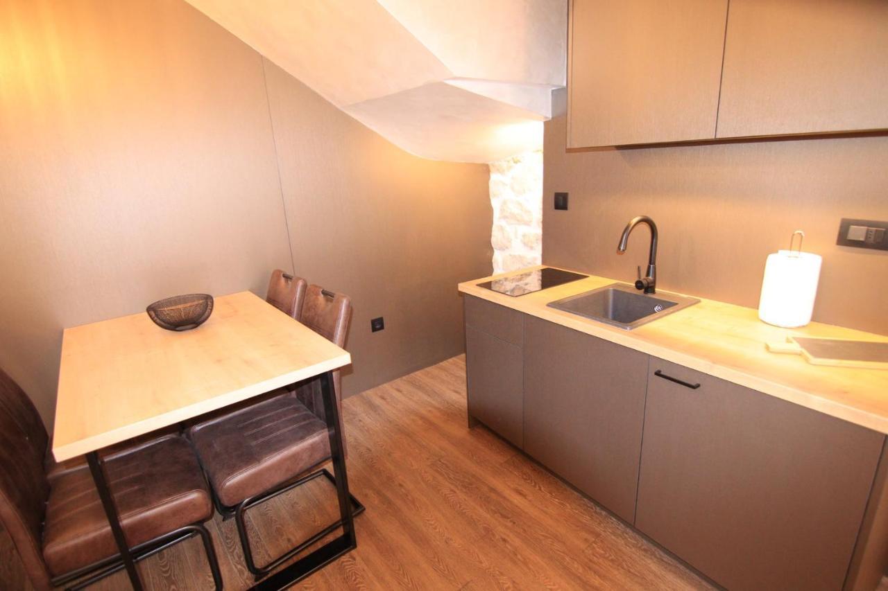 Apartmani Fantasia Cetinje Luaran gambar