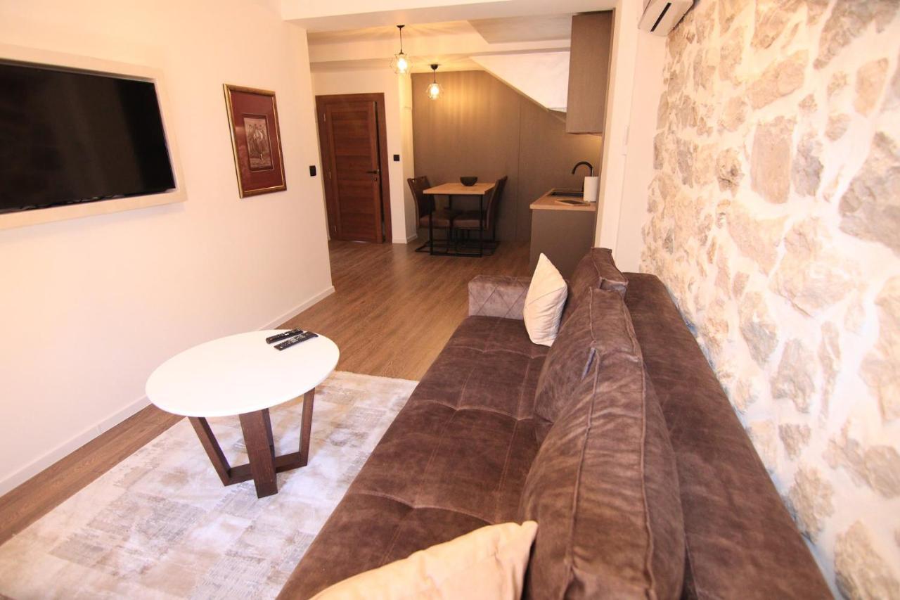 Apartmani Fantasia Cetinje Luaran gambar