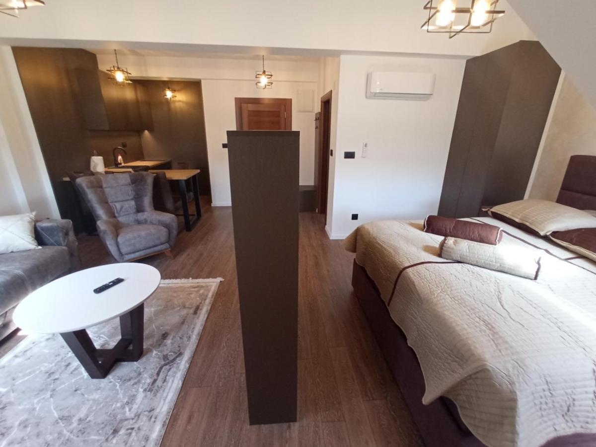 Apartmani Fantasia Cetinje Luaran gambar